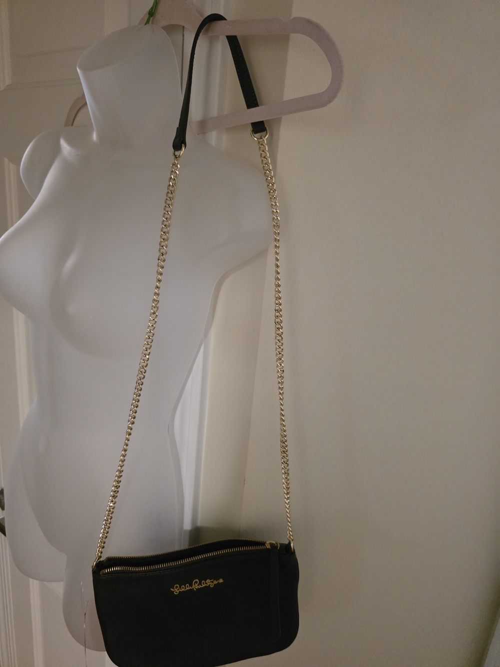Lilly Pulitzer Navy Crossbody Bag with Gold Chain Strap and Logo